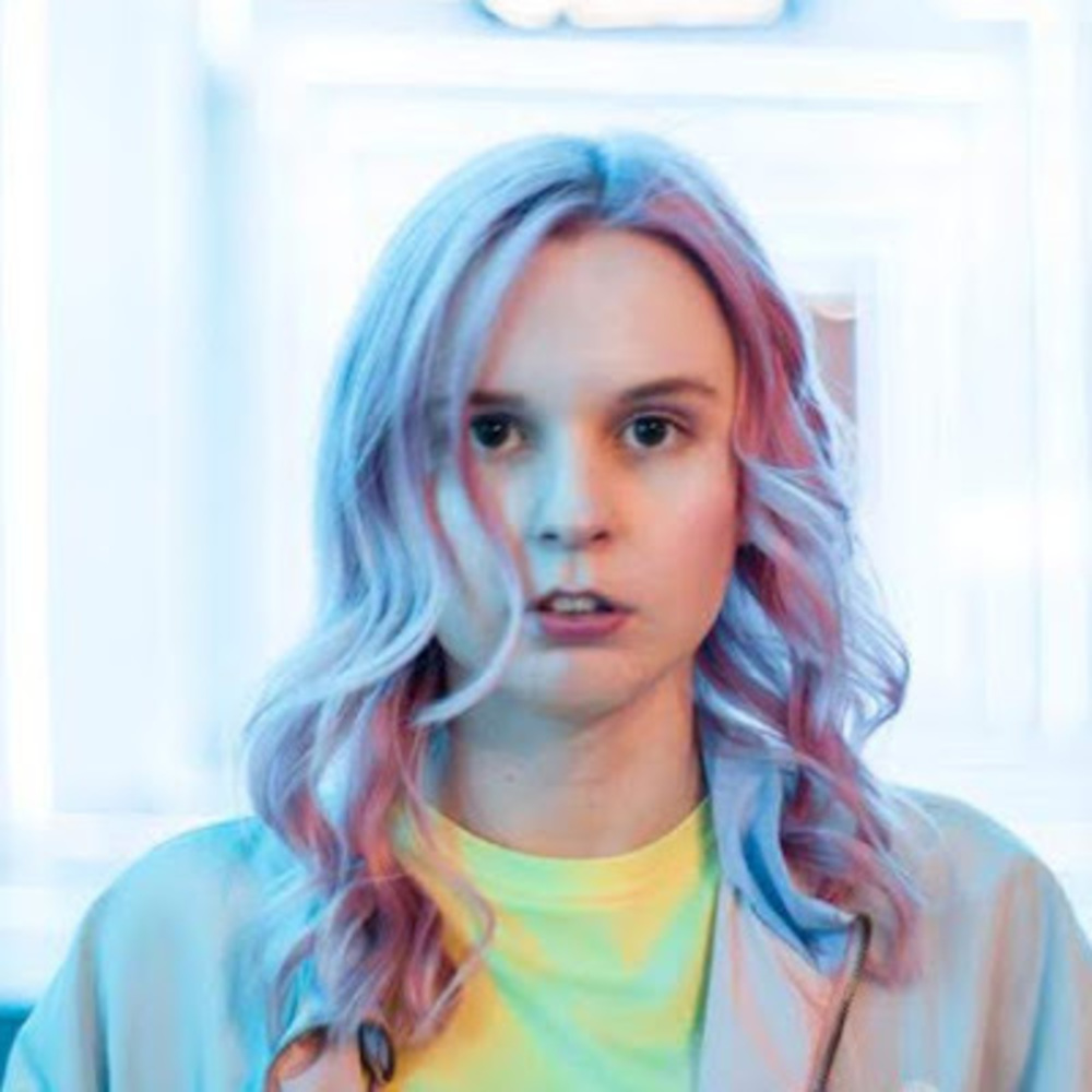 Meet your Posher, Caitlin